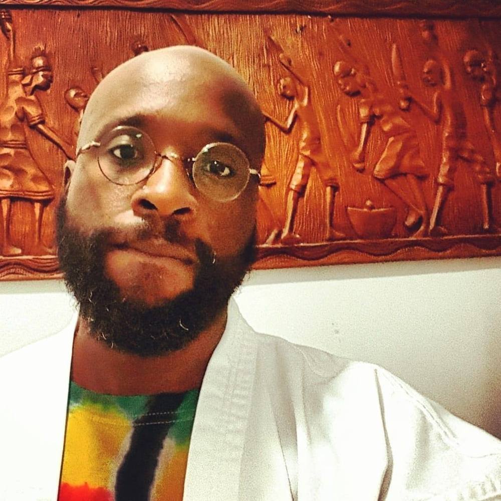 Meet your Posher, Khari